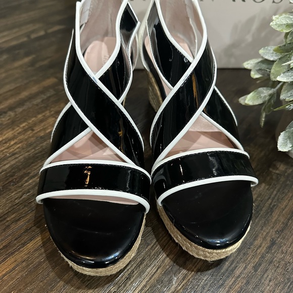 Taryn Rose Krissy Wedges Size 7.5 Never worn - Picture 4 of 9